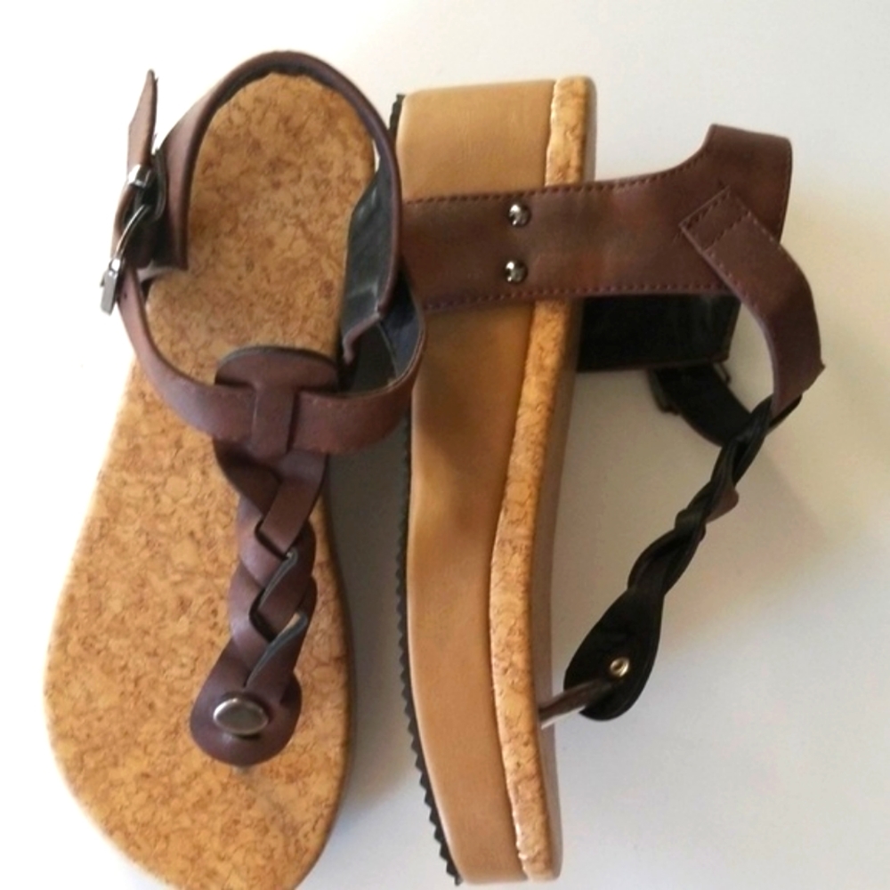 Espadrille thong sandals